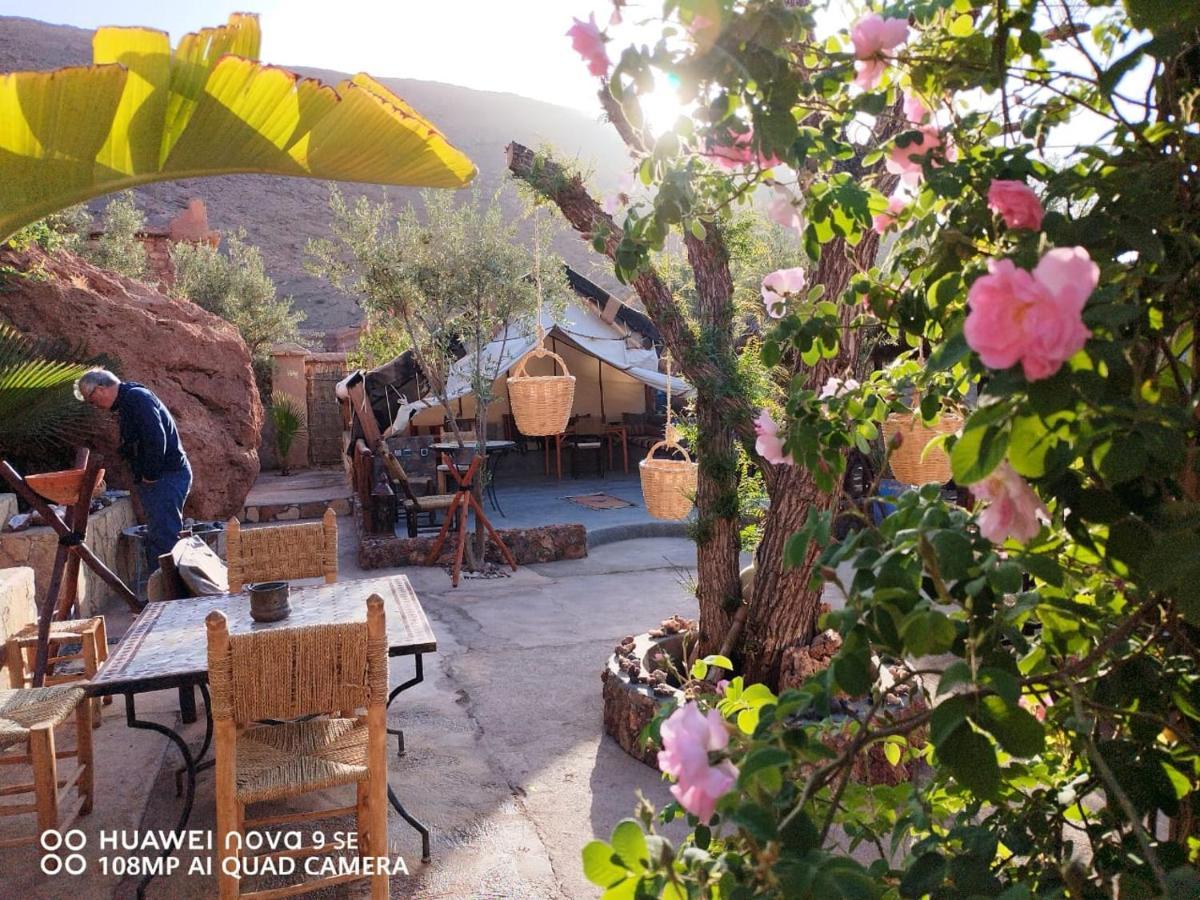 Dar Isselday Acomodação com café da manhã Tisseldeï Exterior foto